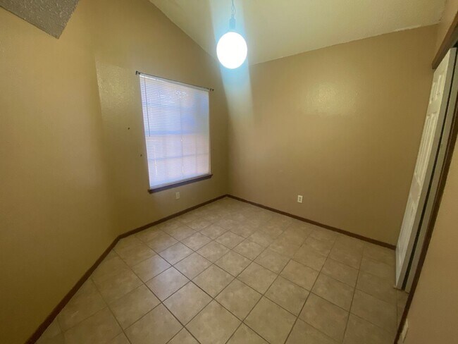 Foto del edificio - HOME FOR RENT NORTHEAST EL PASO