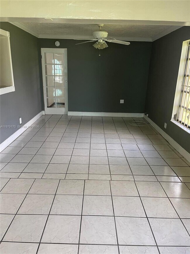 Foto del edificio - 3241 NW 154th Terrace