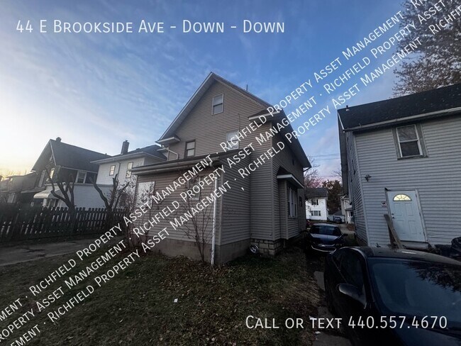 Foto del edificio - 44 E Brookside Ave