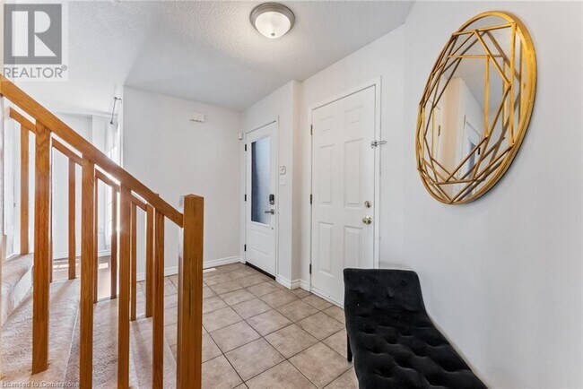 Building Photo - 87 Thoroughbred Blvd
