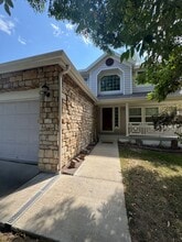 Building Photo - 5802 Orchard Creek Ln