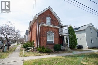 Building Photo - 193 Chatham St