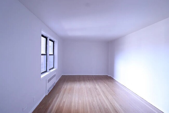 Foto del edificio - 98-30 67th Ave
