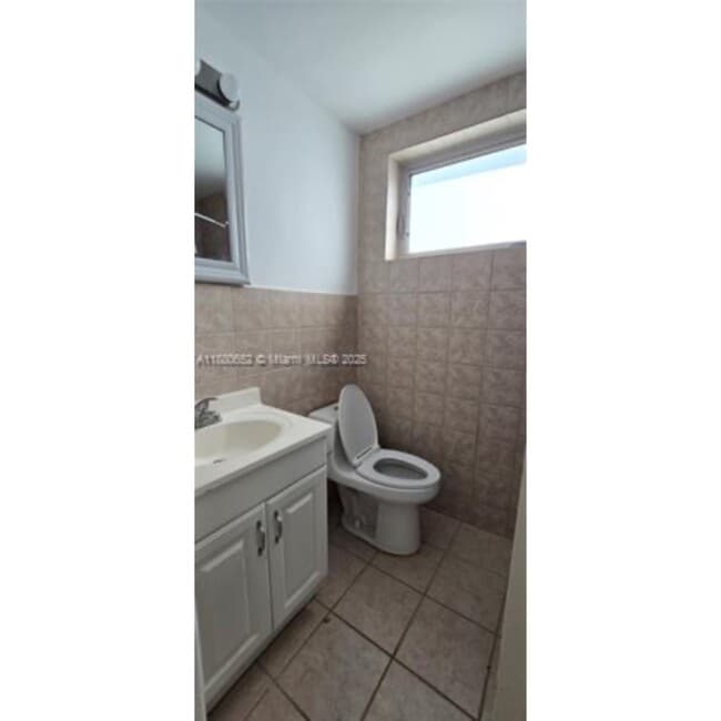 Foto del edificio - 3915 Ponce de Leon Blvd