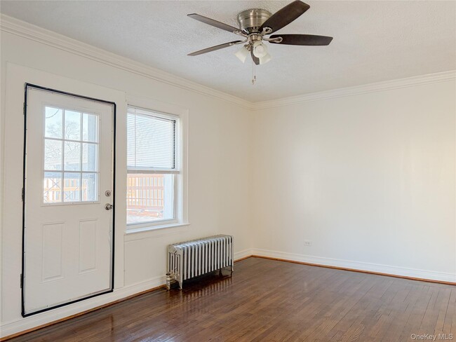 Building Photo - 2863 Coddington Ave