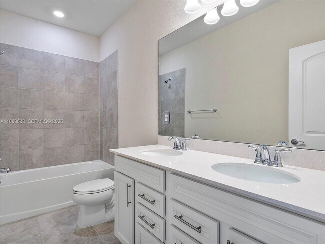 Foto del edificio - 2108 Appleton Cir N