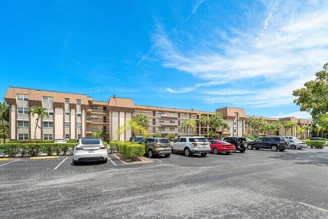 Foto del edificio - 6000 NW 2nd Ave