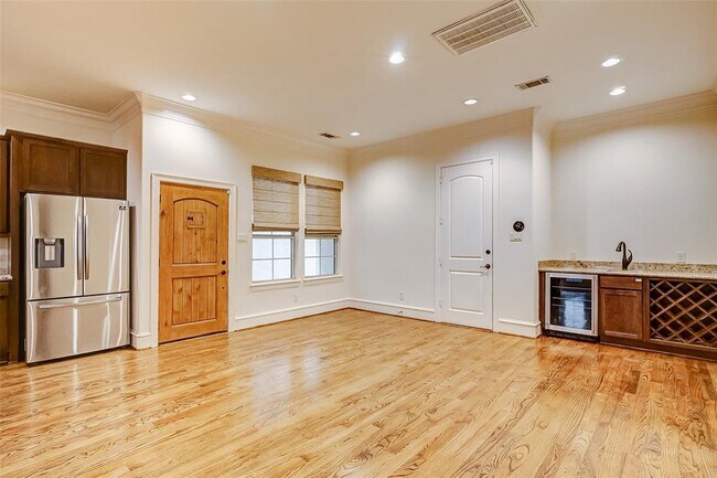 Foto del edificio - 5710 Darling St