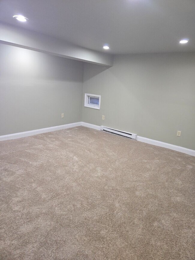 Foto del edificio - 103 S Madison St