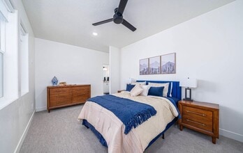 Building Photo - 665 E 2015 N