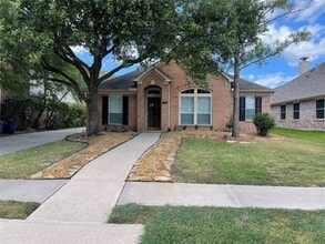 Building Photo - 240 Farnworth Cir