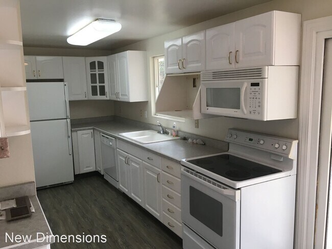 Building Photo - 3 br, 1.5 bath House - 280 Palace Dr.