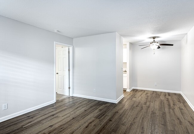 Interior Photo - The Brooks at 808