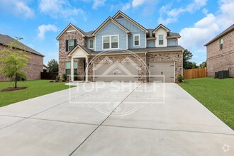 Building Photo - 2256 Cadenza Cir