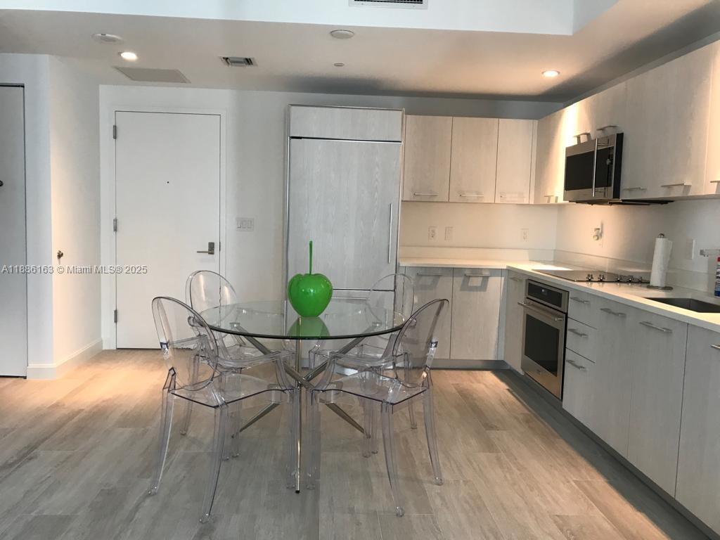 Foto principal - 55 SW 9th St