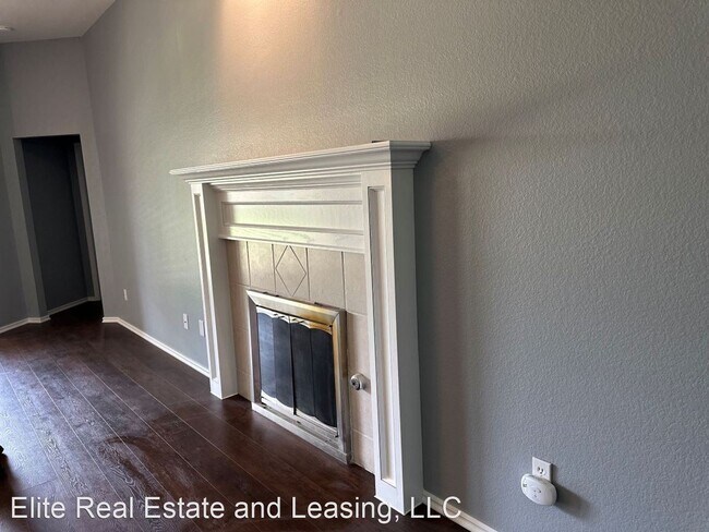 Foto del edificio - 4 br, 2 bath House - 208 SPRINGCREEK DRIVE