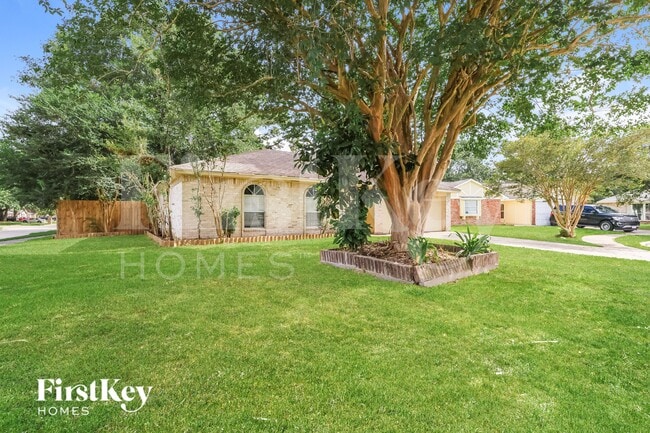 Foto del edificio - 20327 Bridgedale Ln