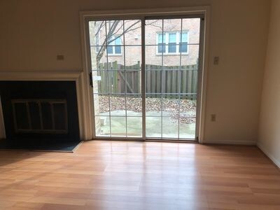 Building Photo - 2121 Kings Garden Way
