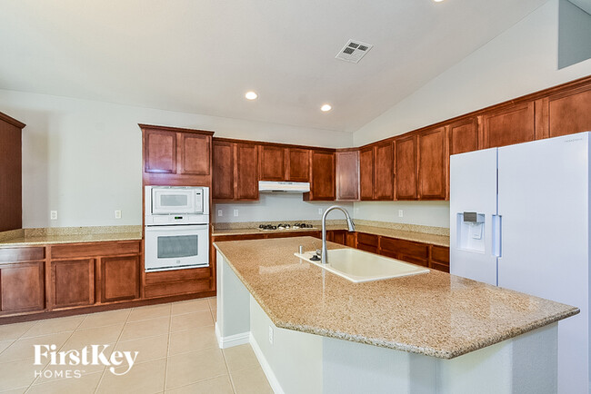 Foto del edificio - 8032 Chablis Bay St