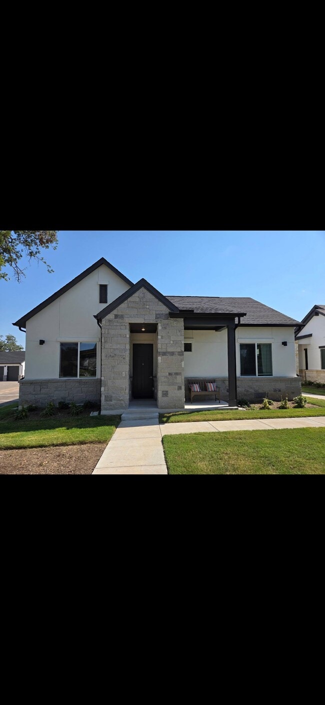 Building Photo - Avilla Berry Creek Highlands