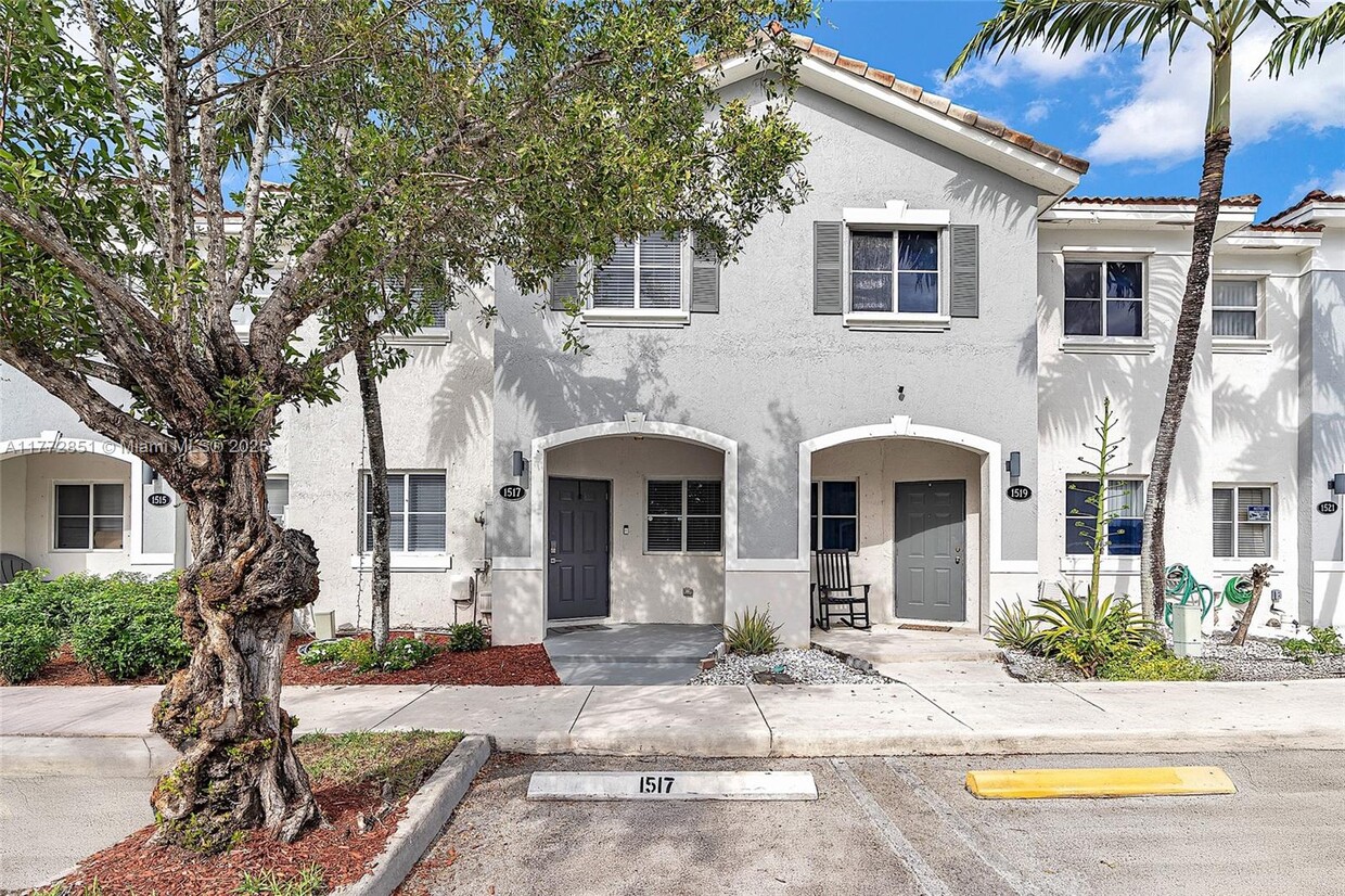 Foto principal - 1517 SE 31st Ct