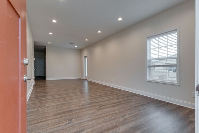 Building Photo - 1686 McCleary Bend Rd