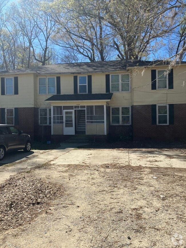 Building Photo - 304 Loring Dr