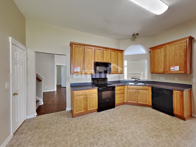 Foto del edificio - 6862 Babbling Brook Ln