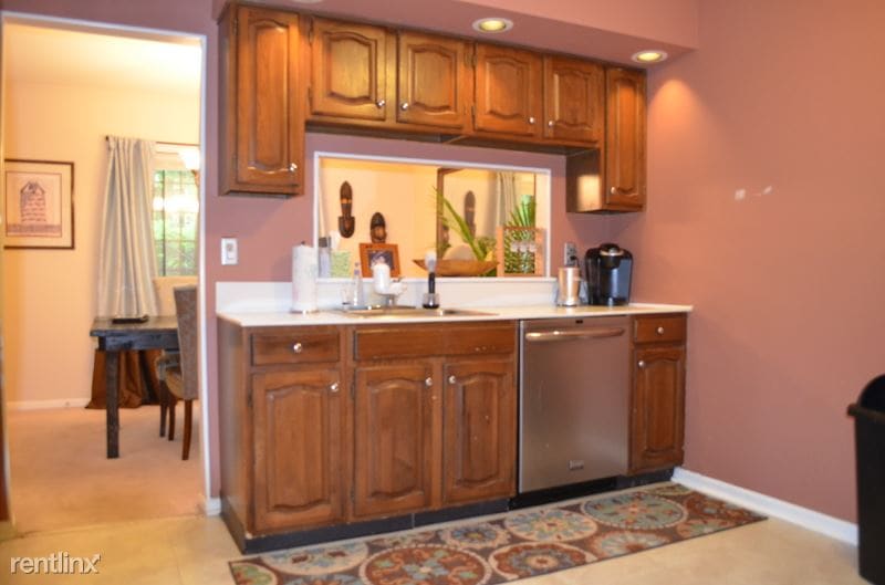 18 Foxwood Dr, Morris Plains, NJ 07950 Condo for Rent in Morris Plains, NJ