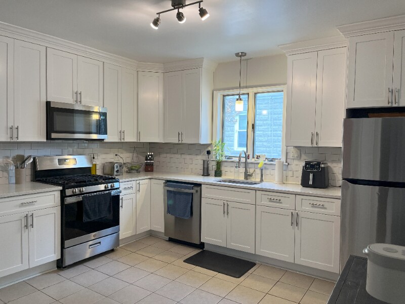 Foto principal - 83 Westville Ave