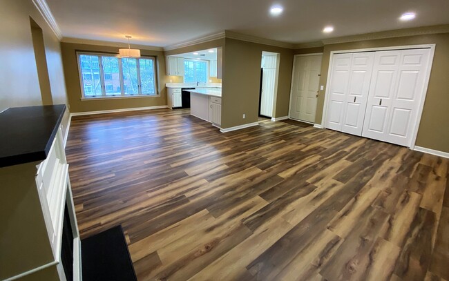 Main Area - 416 N Helen Ave