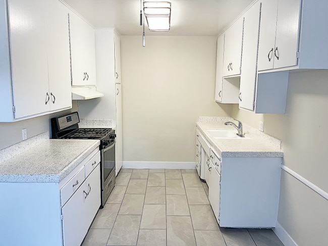 Photo - 721 Cordova St Apartment