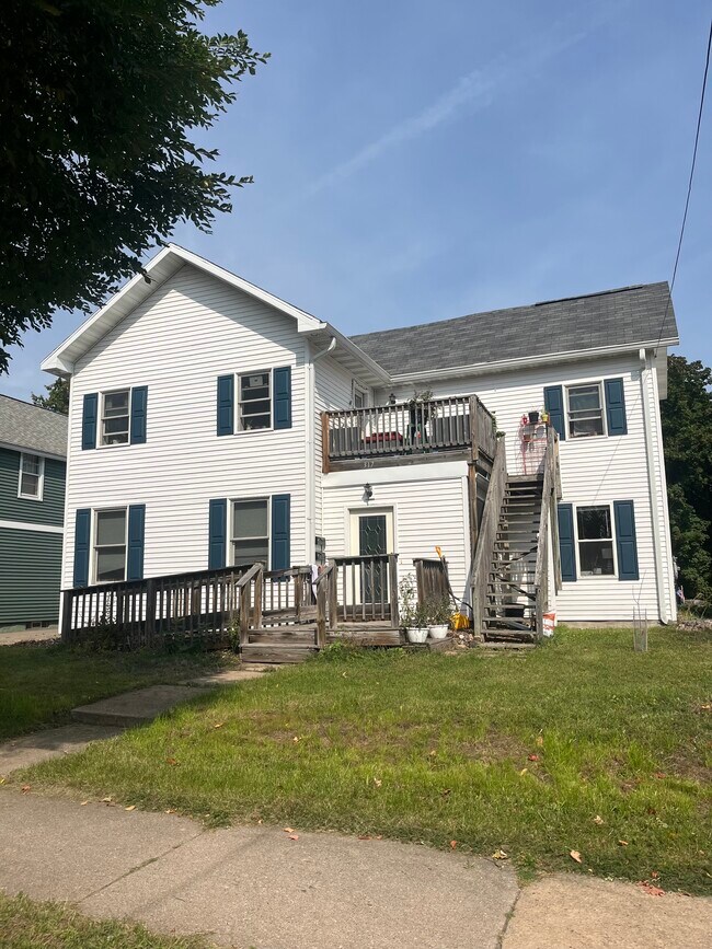 Building Photo - 317 E Arch St