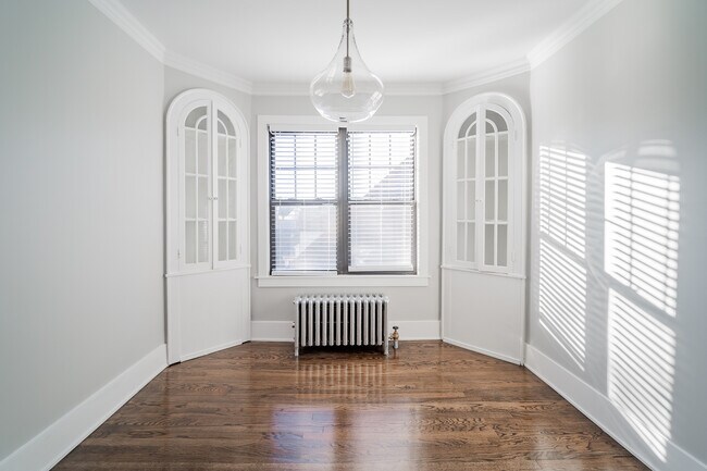 Foto del edificio - 4329 N Hermitage Ave