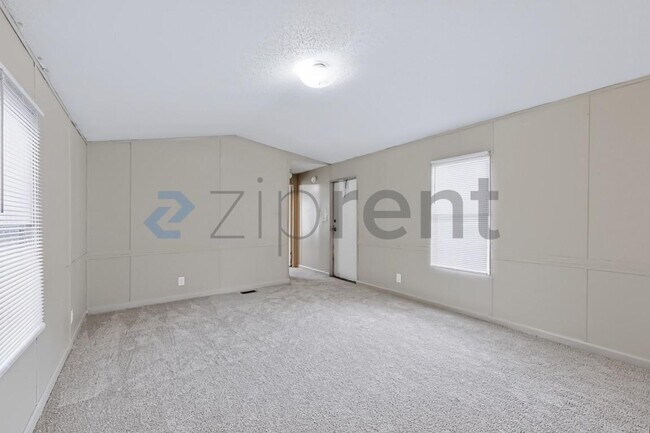 Foto del edificio - 1112 Armadillo Dr