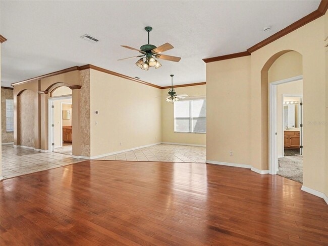 Building Photo - 4940 Thames Ln