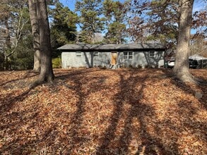 Building Photo - 309 Cedarwood Ln