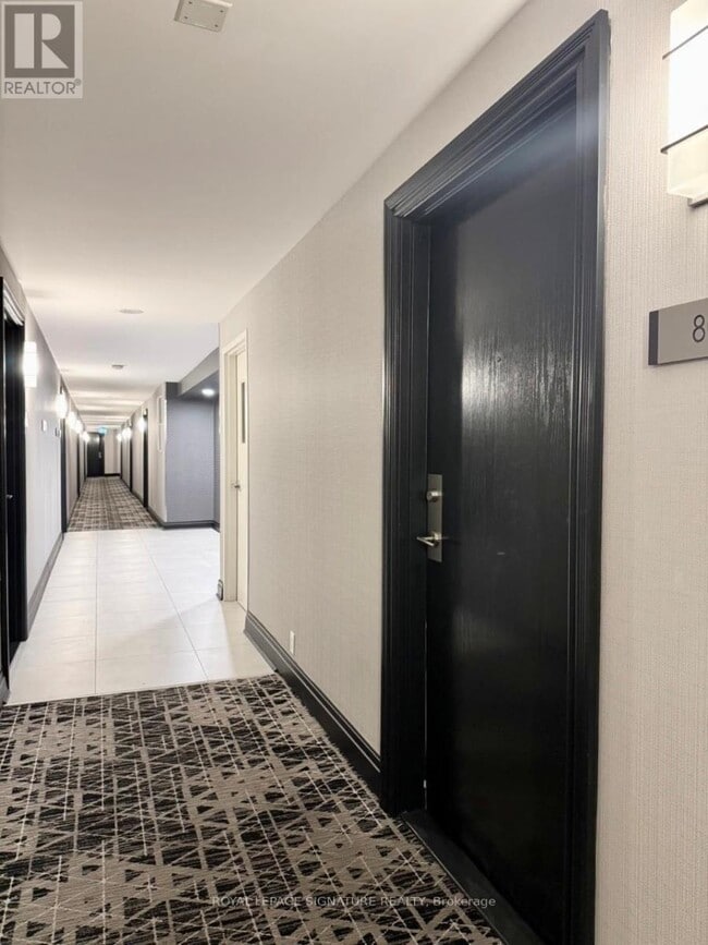 Photo du bâtiment - 801-1720 EGLINTON Ave