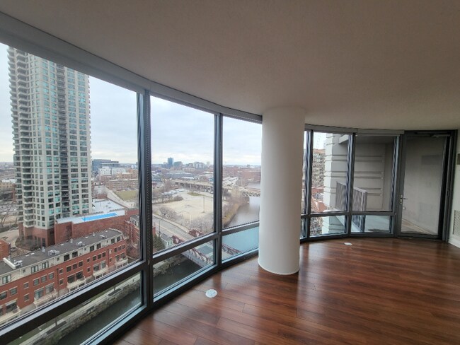 Foto del edificio - 522 N Kingsbury St