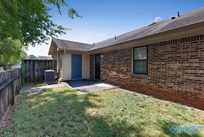 Building Photo - 8147 Oldfield Rd SW