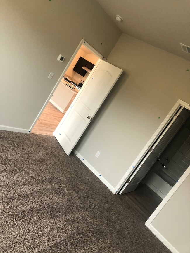 Building Photo - 5682 Magnolia de Percy Dr