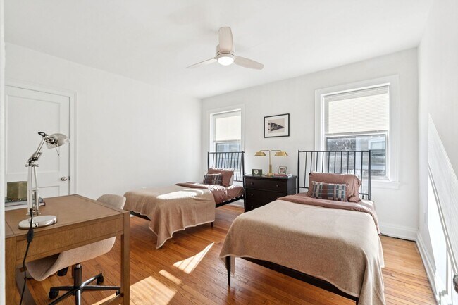 Foto del edificio - 10 Montgomery