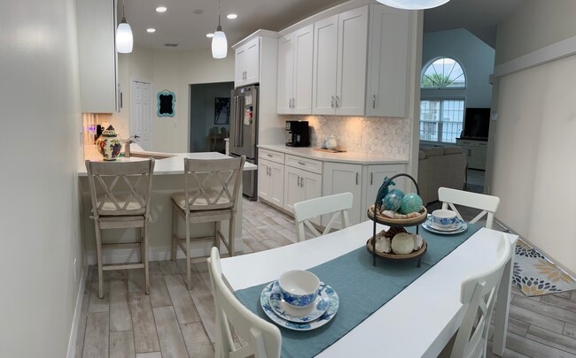 Foto del edificio - 130 Barefoot Cir