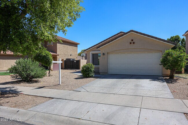 Building Photo - 13959 W Country Gables Dr
