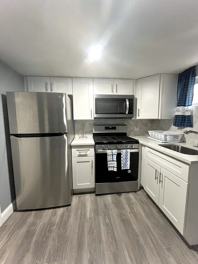 Foto principal - 17 Crowell St