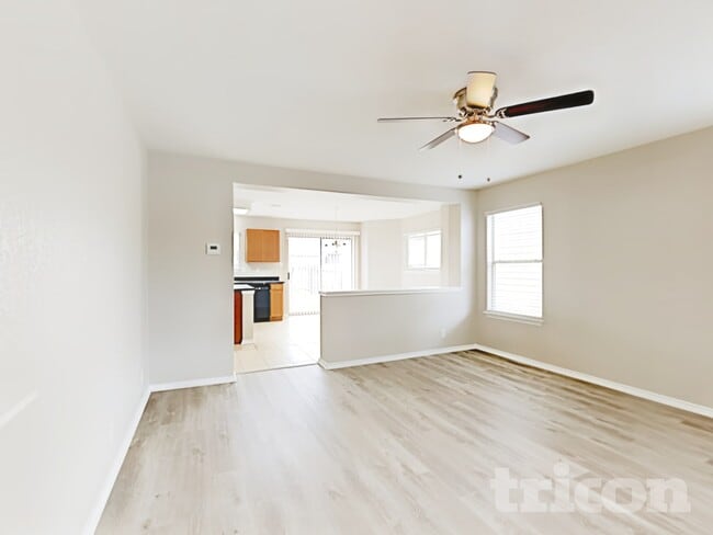 Foto del edificio - 15819 Hastings Park