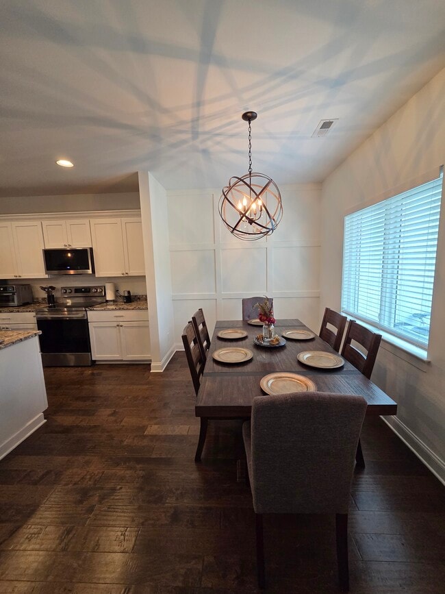 Foto del edificio - 3125 Saint Elmo Ave