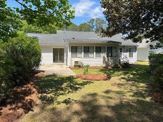 Foto del edificio - Age 55+ Community - Pet-friendly, Two Bedroom Home with Carolina Room in Murrells Inlet! Availabl...