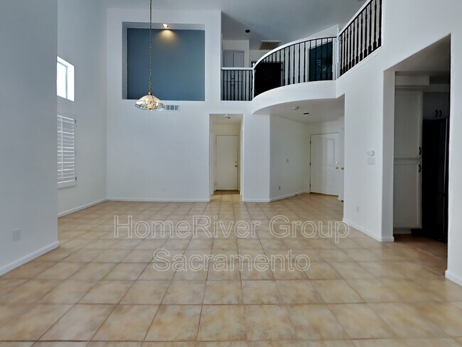 Building Photo - 1723 Palatia Dr