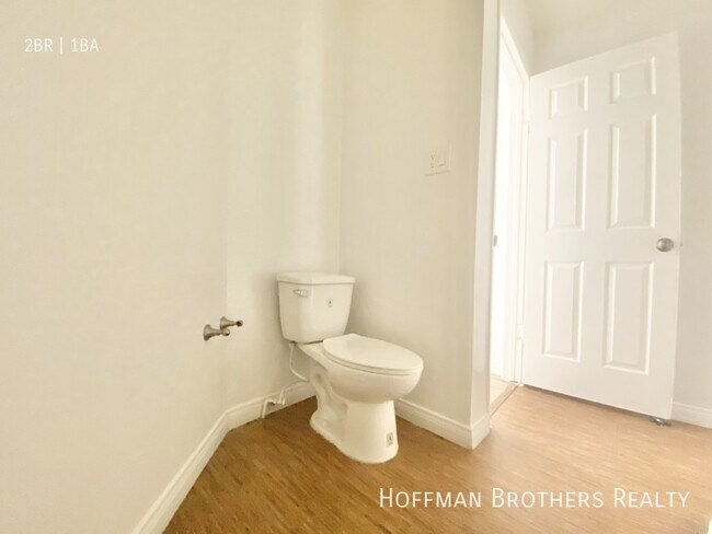 Foto del edificio - 2691 N Griffin Ave